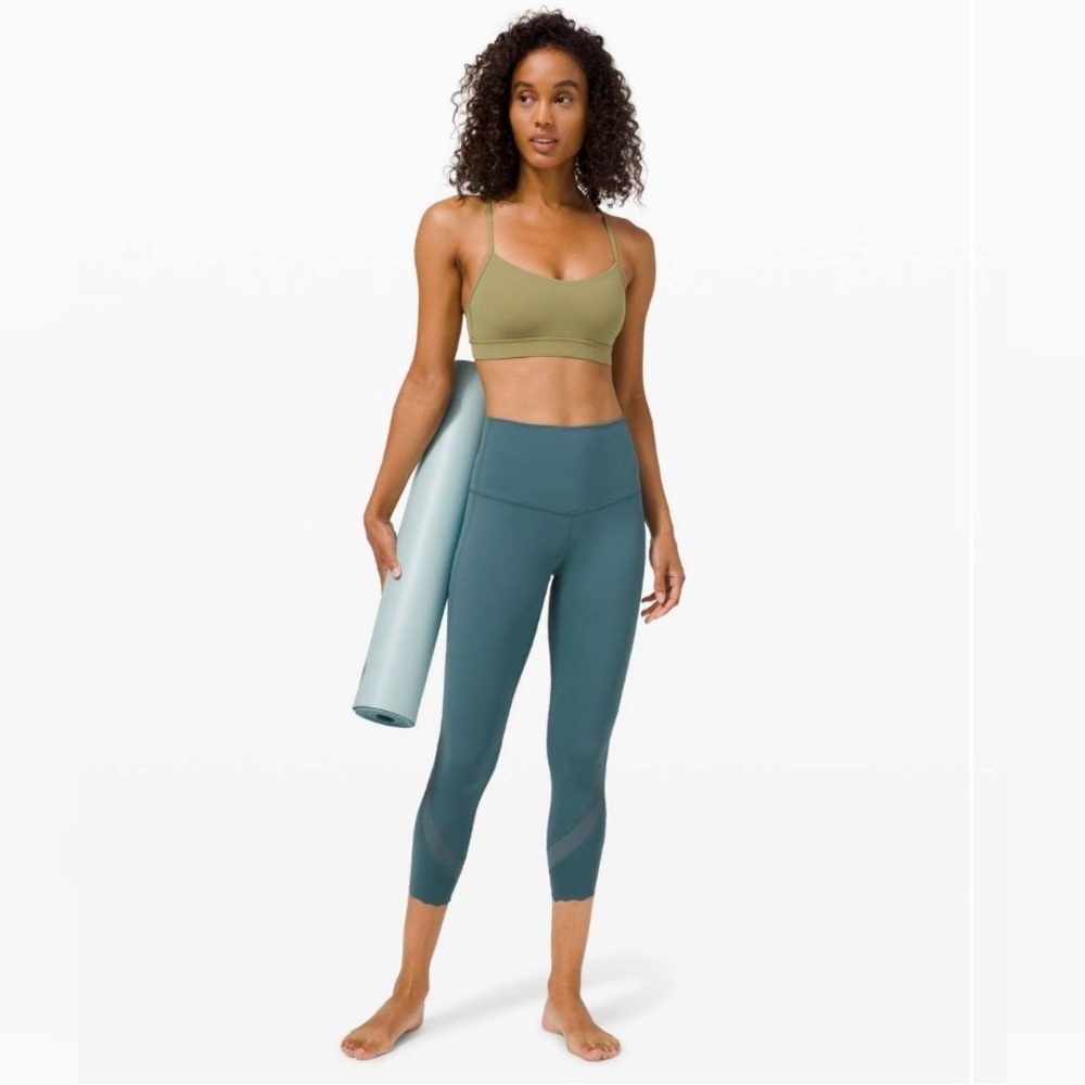 Lululemon Wunder Under Crop Scallop Leggings | Size 6